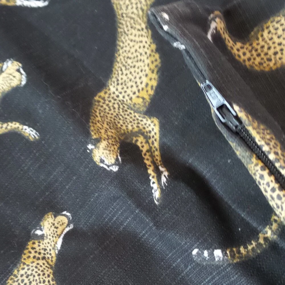 Cheetah pillow cover